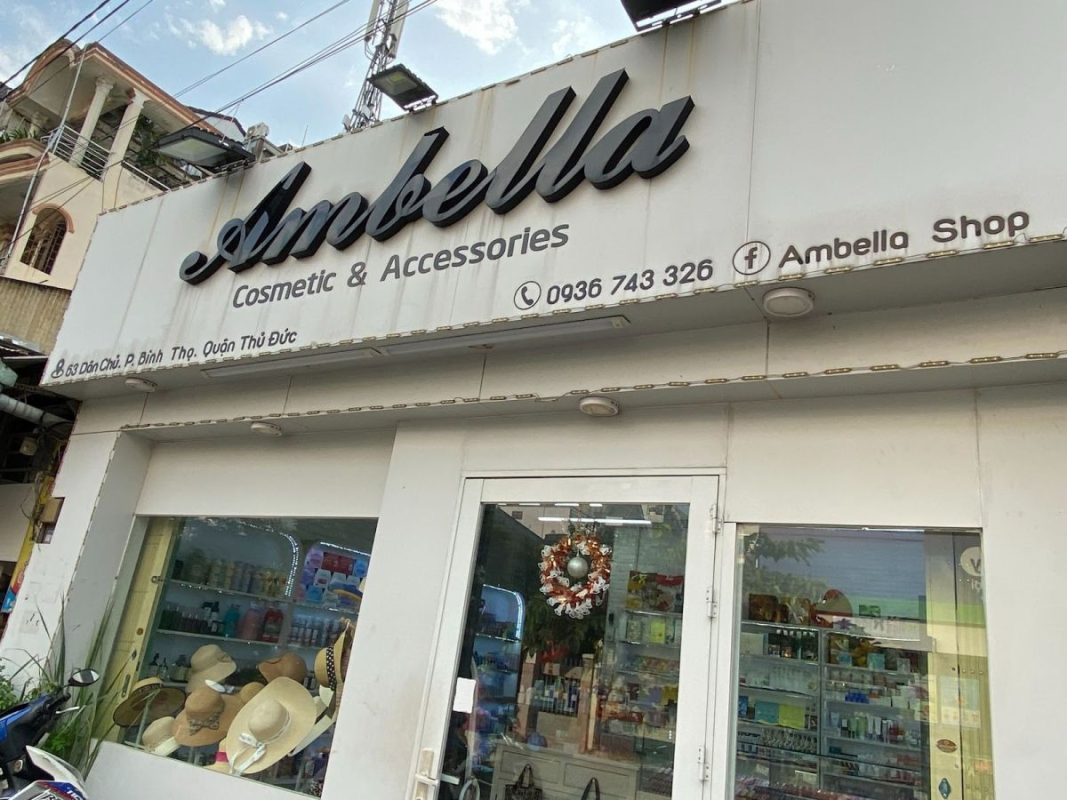 Tổng quan biển quảng cáo mỹ phẩm Ambella