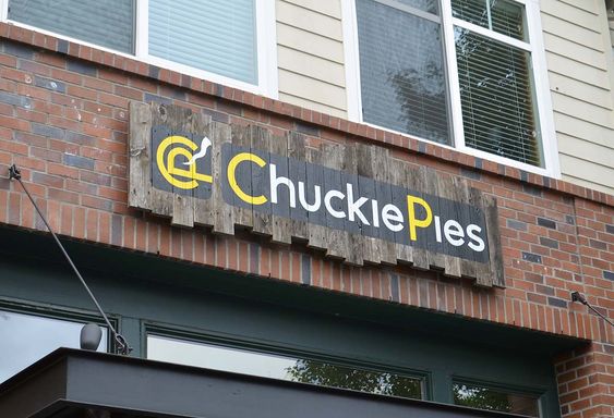 Mặt tiền bảng hiệu ChuckiePies
